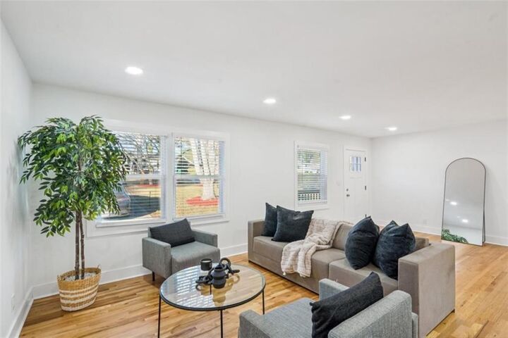 Property Photo: 3169 Canary Court GA 30032