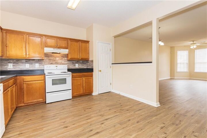 Property Photo:  1471 Riverrock Trail  GA 30296 