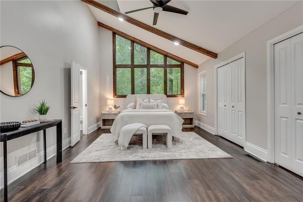 Property Photo: 1820 Cedar Cliff Drive SE GA 30080