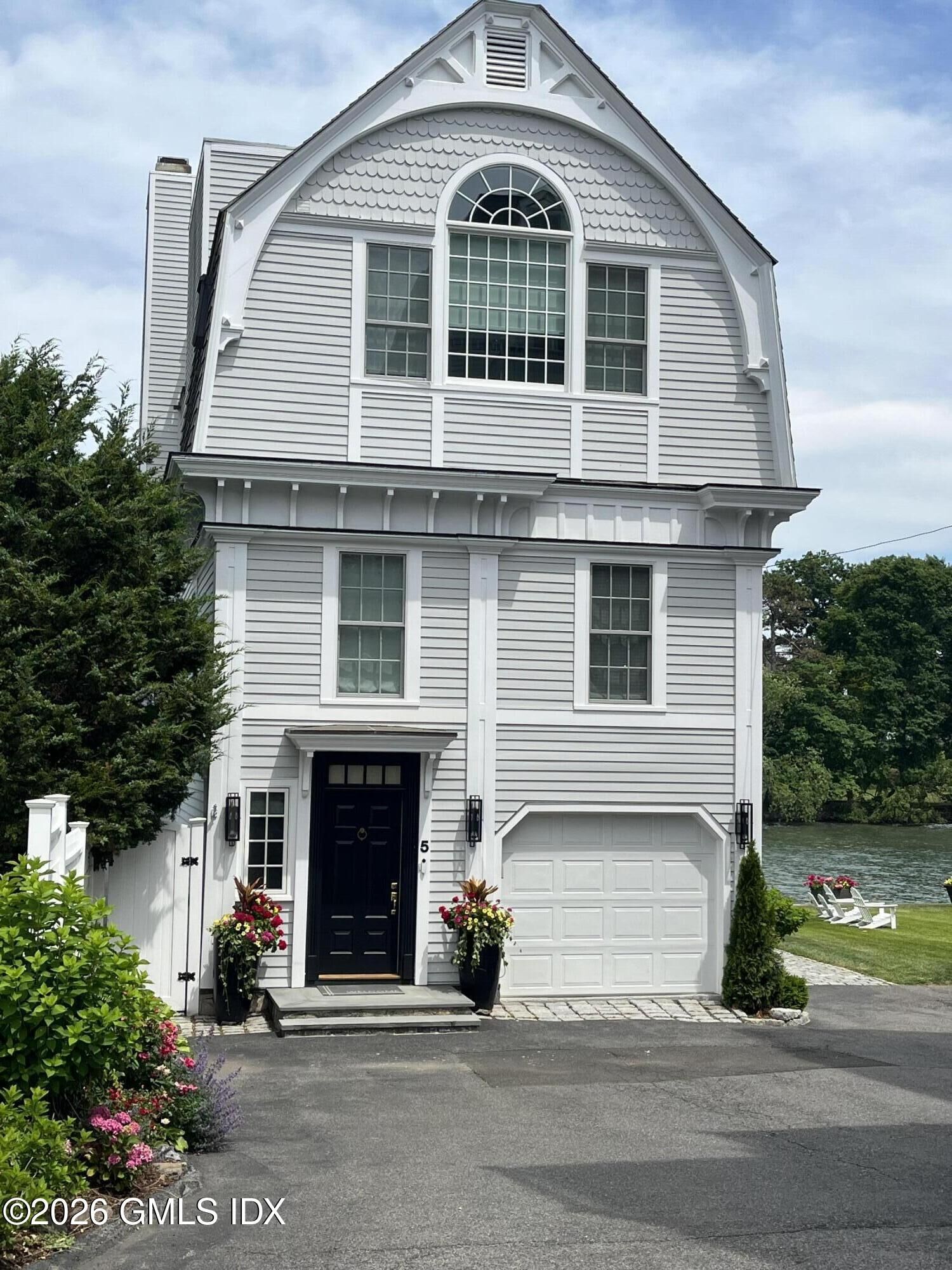 Property Photo:  633 Steamboat Road 5  CT 06830 