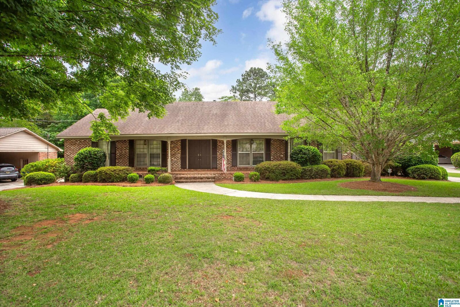 Property Photo:  1123 Shady Lane Circle  AL 35160 