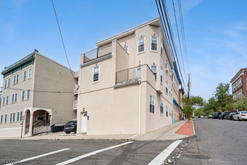 Property Photo:  1 Grant St  NJ 07042 
