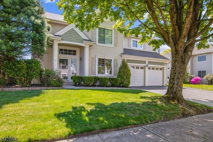 Property Photo:  27 Country Lake Dr  NJ 07438 