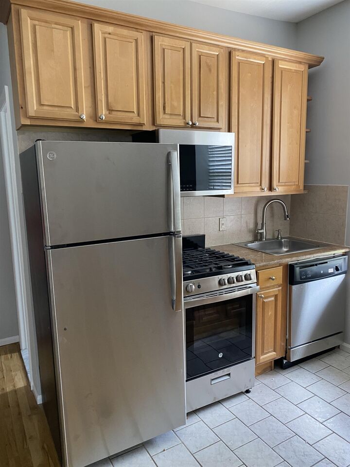 Property Photo:  734 Adams St 5C  NJ 07030 