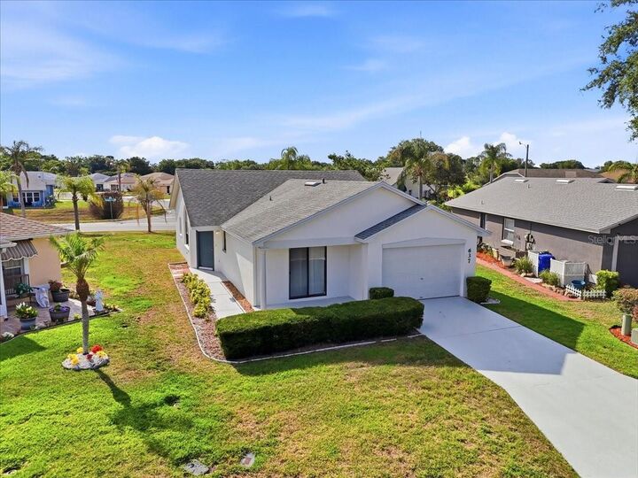 Property Photo: 637 Cockatoo Loop FL 33809