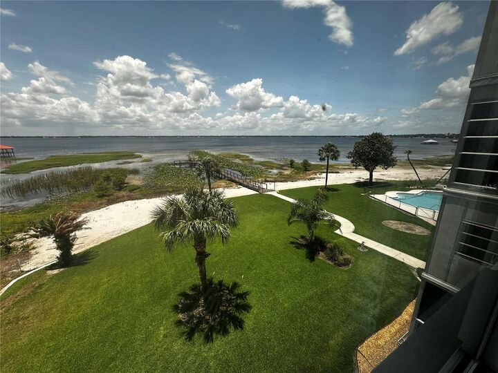 Property Photo:  2131 Lakeview Drive 410  FL 33870 
