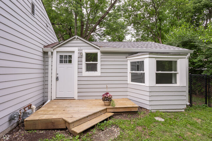 Property Photo: 5108 Sunny Meade Lane IN 46208