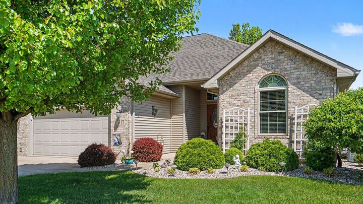 Property Photo:  3117 Gaslight Drive 18  MI 48706 