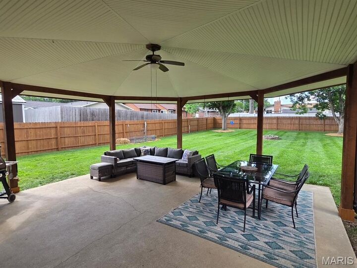Property Photo:  160 Sunray Drive  IL 62249 