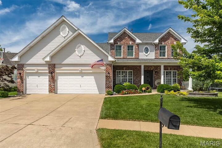 Property Photo: 46 Heritage Pointe Circle MO 63026
