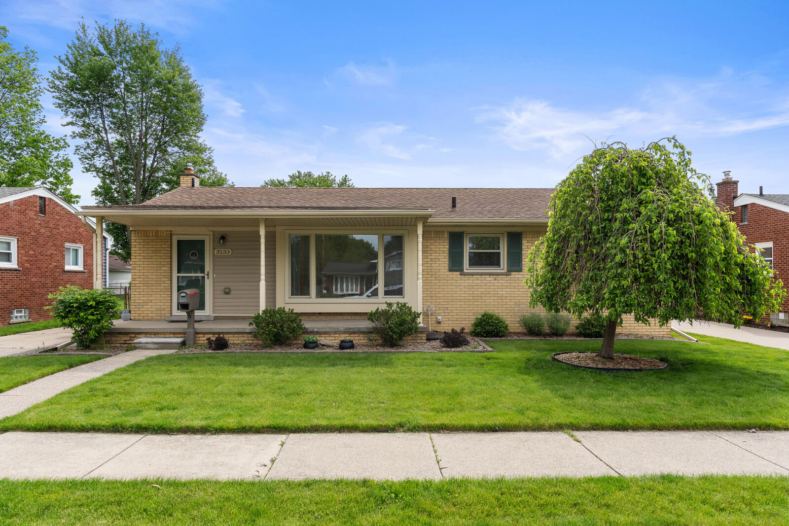 Property Photo:  3233 Grange Road  MI 48183 