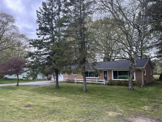 Property Photo: 1056 E Parkdale Avenue MI 49660