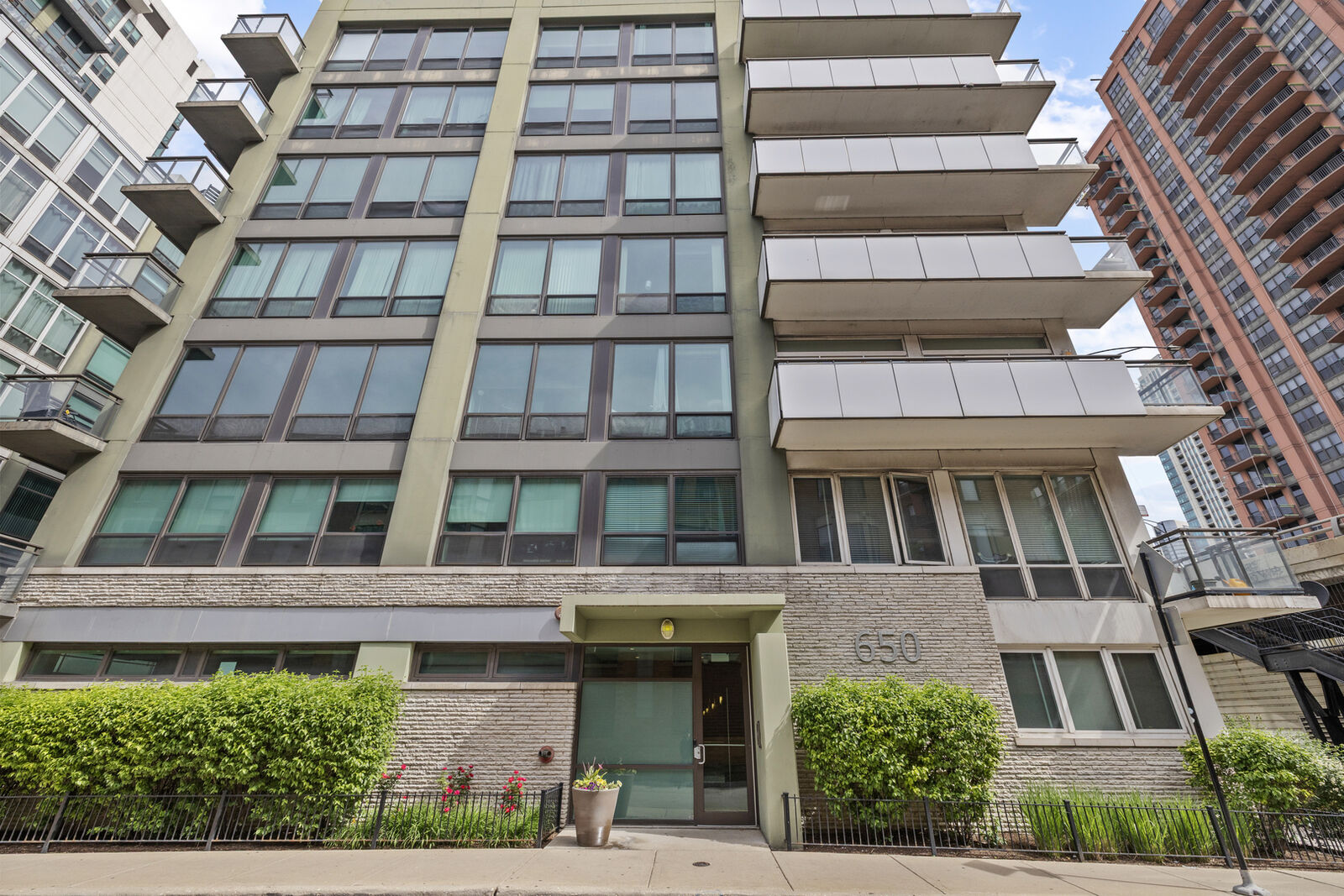 Property Photo:  650 W Wayman Street 501C  IL 60661 