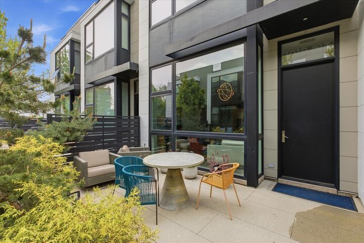 Property Photo:  1019 N Cleveland Avenue 3  IL 60610 