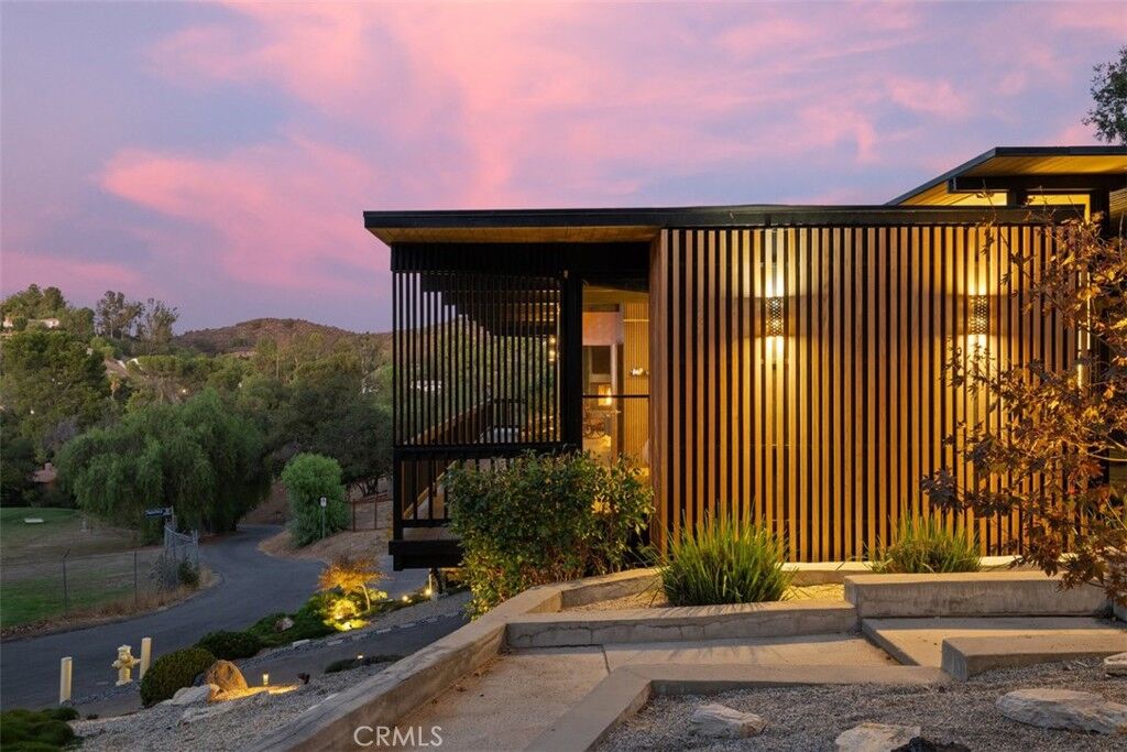 Property Photo:  21090 Rios Street  CA 91364 