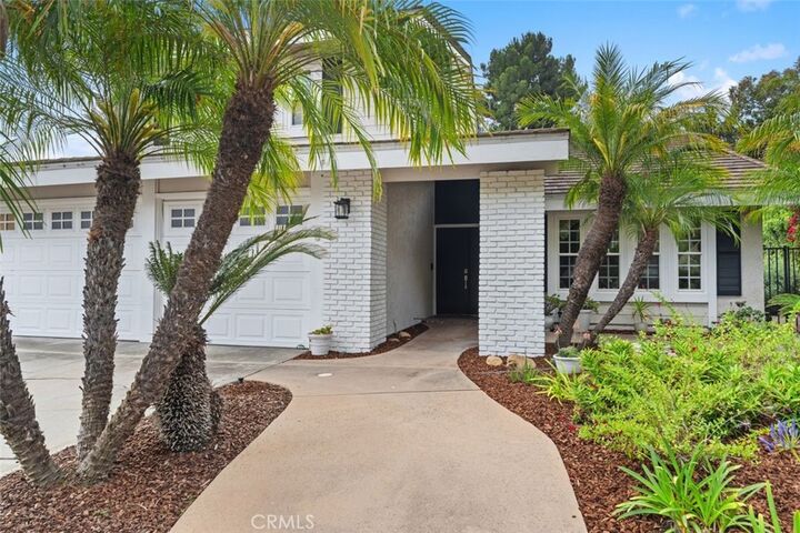 Property Photo:  5620 E Calle Canada  CA 92807 