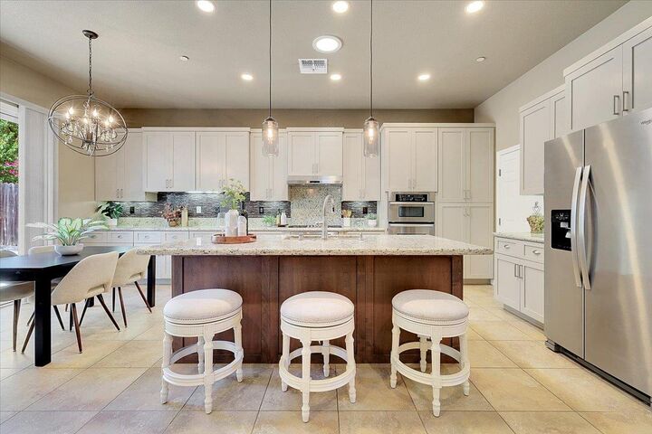 Property Photo: 3001 Demartini Drive CA 95661