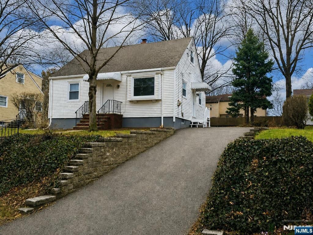 Property Photo: 275 Concord Street NJ 07626