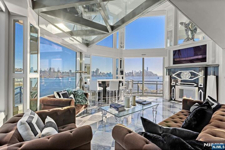 Property Photo:  600 Harbor Boulevard 1079-81R  NJ 07086 