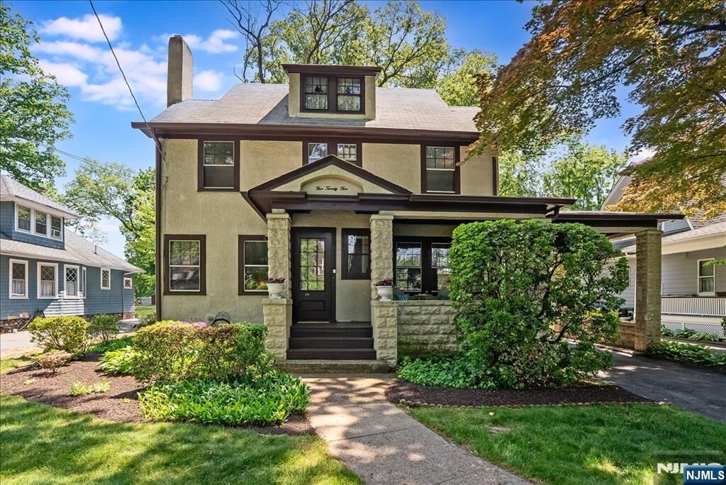 Property Photo:  525 S Maple Avenue  NJ 07452 
