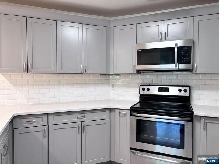 Property Photo: 544 Ridge Lane 5115 NJ 07024