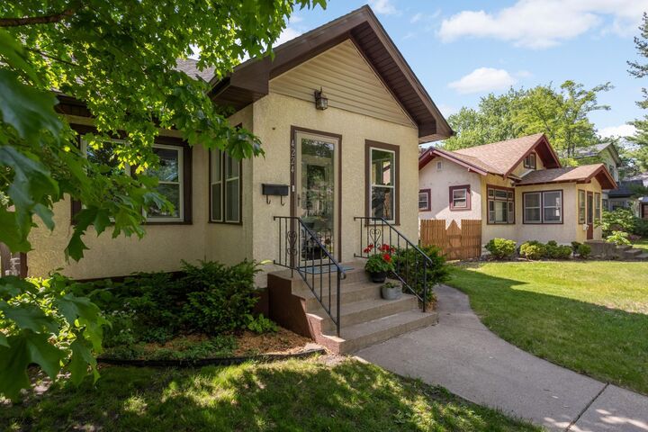Property Photo:  4224 45th Avenue S  MN 55406 