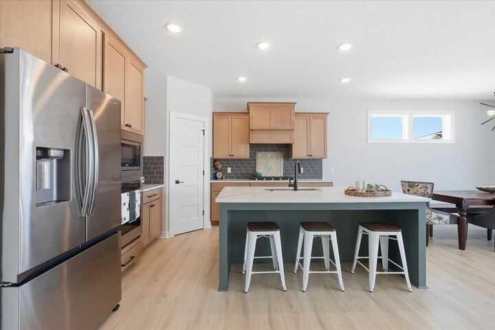 Property Photo: 634 Elizabeth Way WI 54016