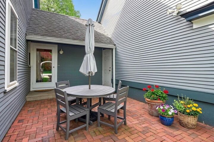 Property Photo:  2200 Milwaukee Avenue  MN 55404 