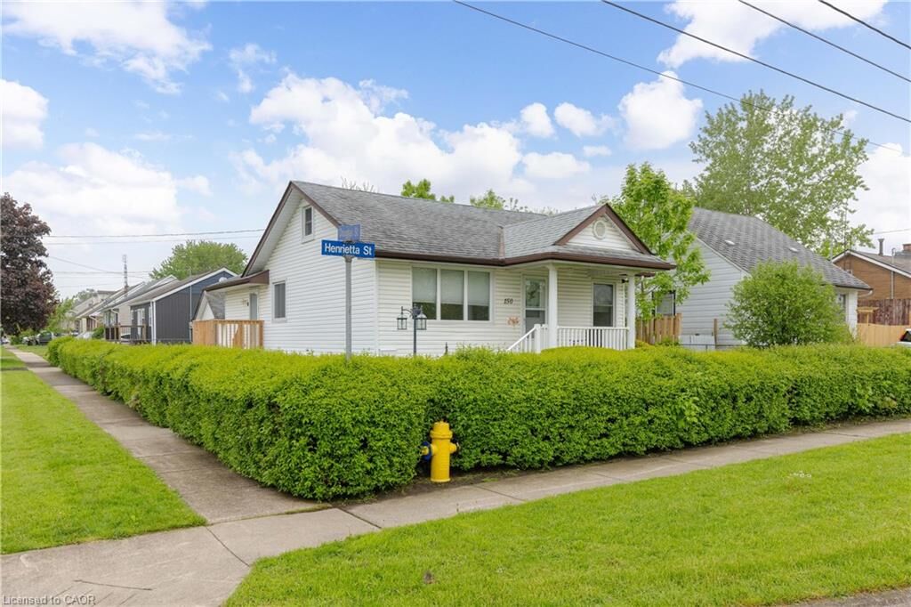 Property Photo:  150 Henrietta Street  ON L2A 2J9 