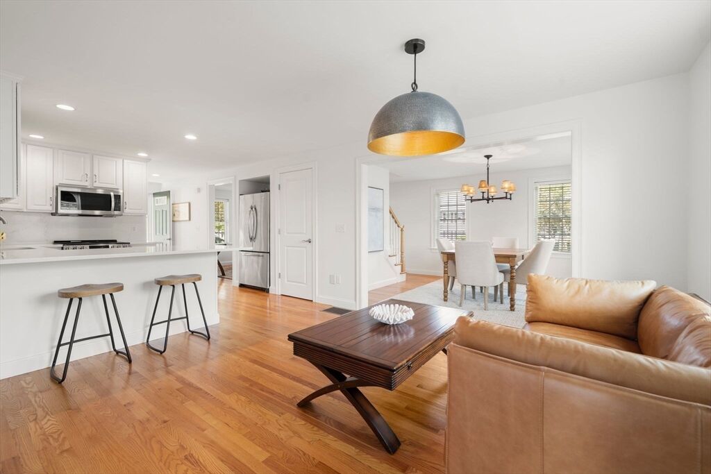Property Photo:  10 Bluestone Terrace  MA 02537 
