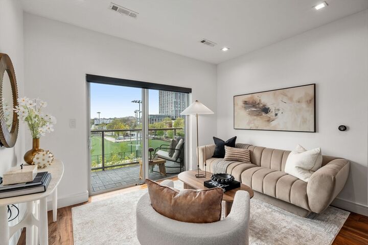 Property Photo:  99 Sumner St 321  MA 02128 