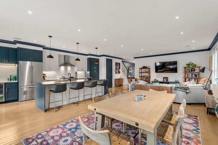 Property Photo:  5 Caspian Way U2  MA 02125 