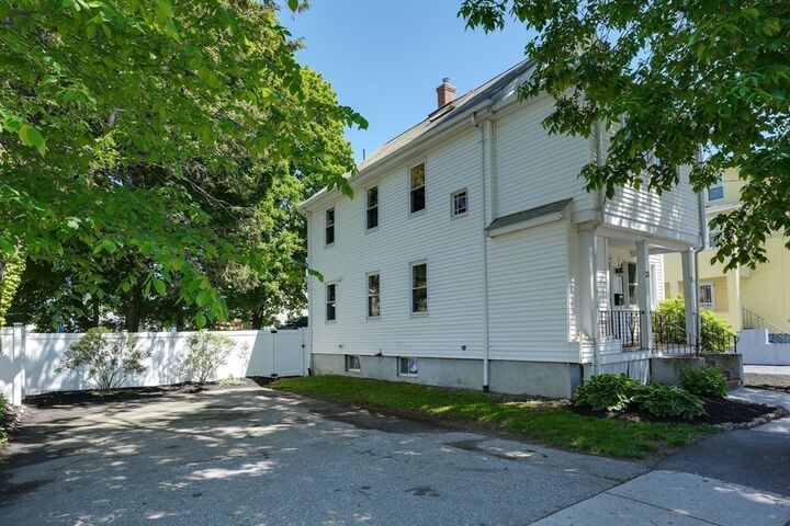 Property Photo:  11 Walnut Street 11  MA 02478 