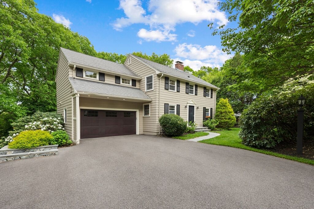 Property Photo:  105 Thornberry Rd  MA 01890 