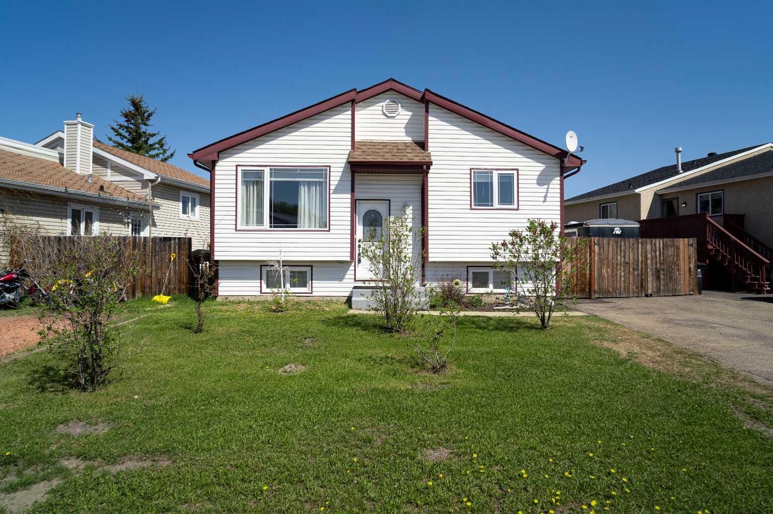 Property Photo:  170 Fullerton Drive  AB T9K 1P8 
