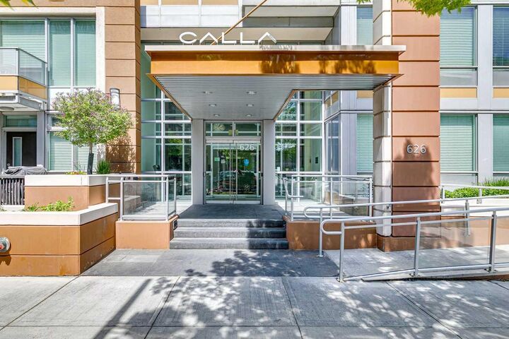 Property Photo: 626 14 Avenue SW 1203 AB T2R 0X4