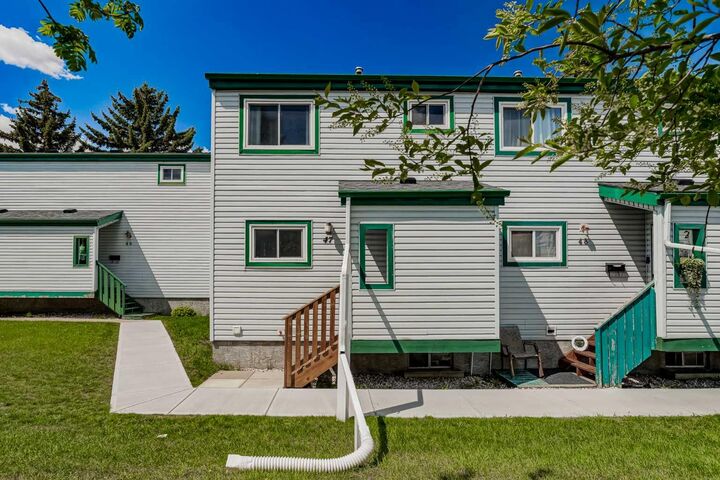 Property Photo:  131 Templehill Drive NE 47  AB T1Y 4T1 
