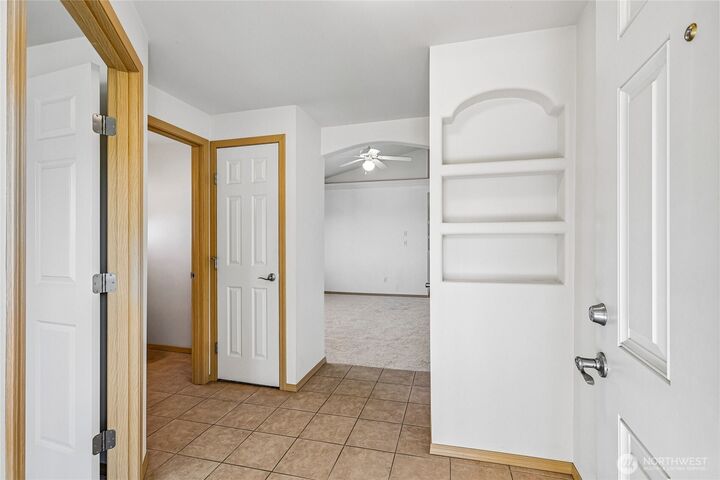 Property Photo:  7315  61st Place NE  WA 98270 