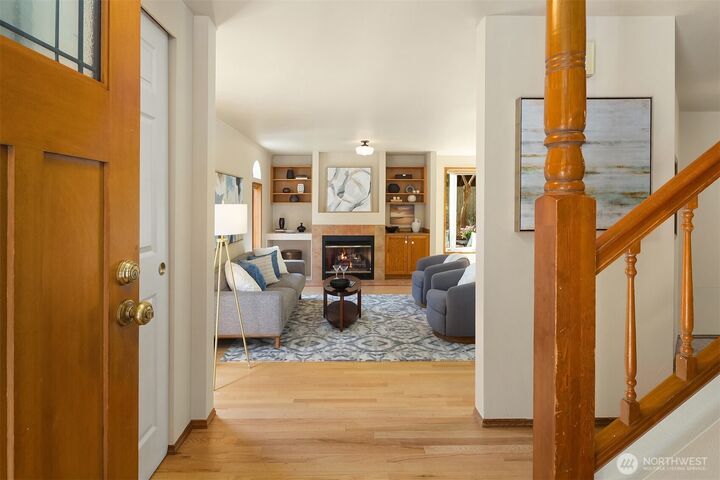 Property Photo:  4831  37th Avenue NE  WA 98105 