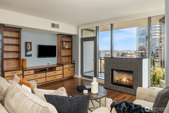 Property Photo: 820 Blanchard Street 1605 WA 98121