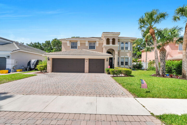 Property Photo:  7540 Greenville Circle  FL 33467 
