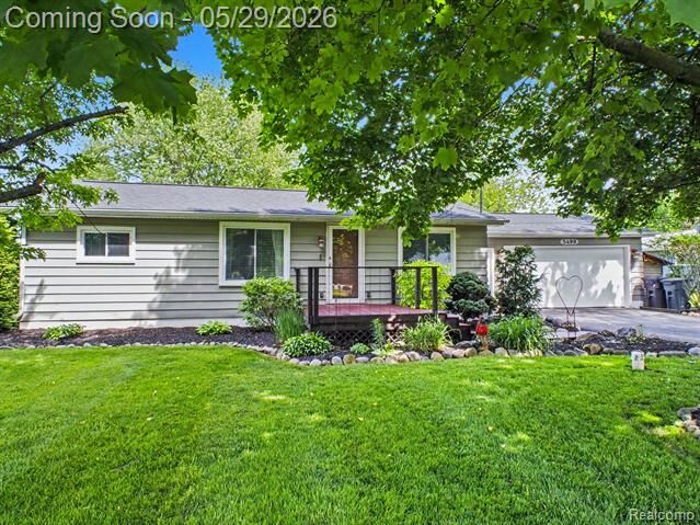 Property Photo: 5499 Robin Drive MI 48439
