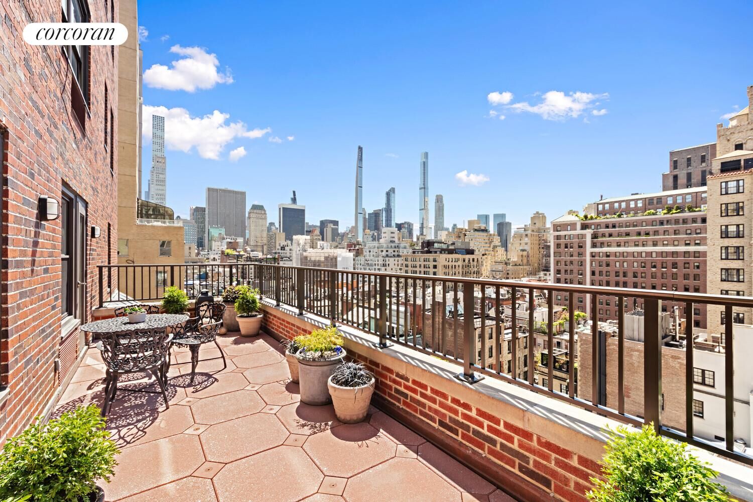 Property Photo:  710 Park Avenue 14E  NY 10021 