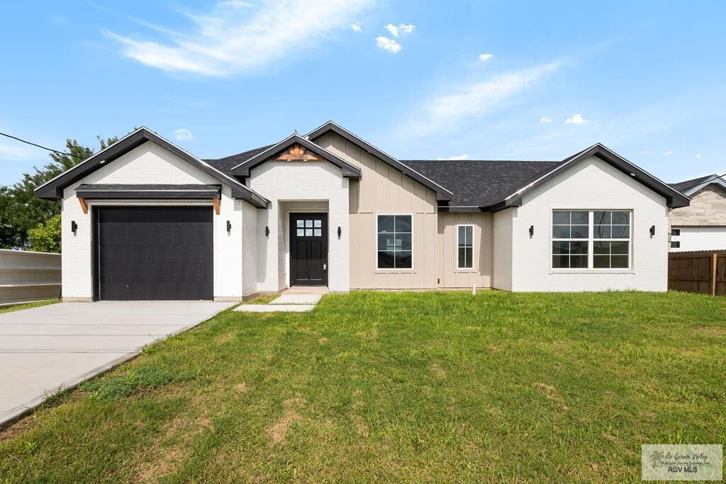 Property Photo: 3905 N Mile 4 TX 78599