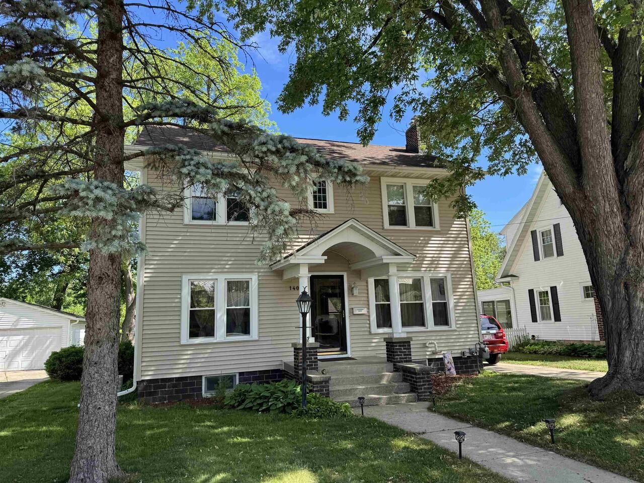 Property Photo:  1407 Sharon Street  WI 53545 