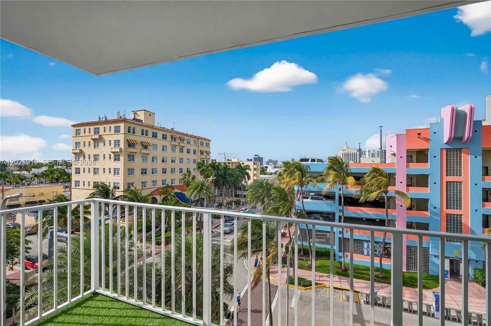 Property Photo:  1255 Collins Ave 504  FL 33139 