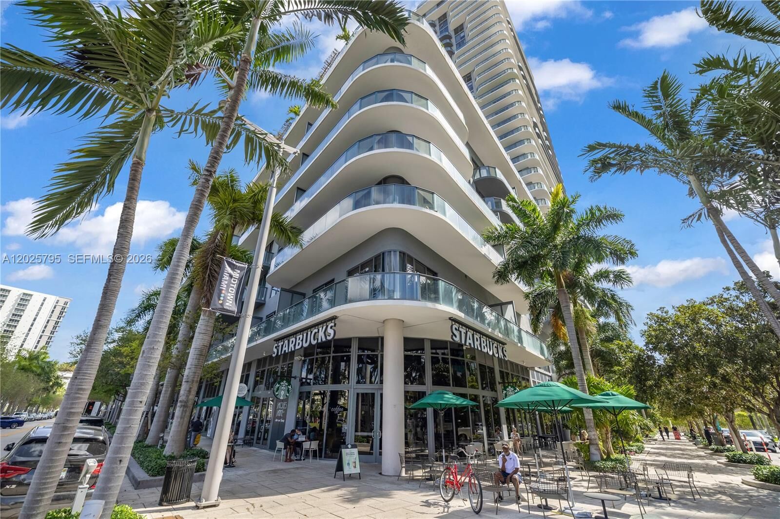 Property Photo:  121 NE 34th St 2111  FL 33137 