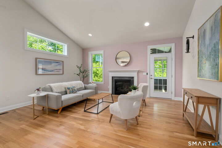 Property Photo:  24 Bayberry Court 24  CT 06403 