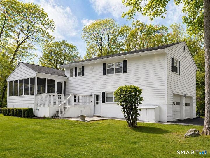 Property Photo:  11 Twin Circle Drive  CT 06880 