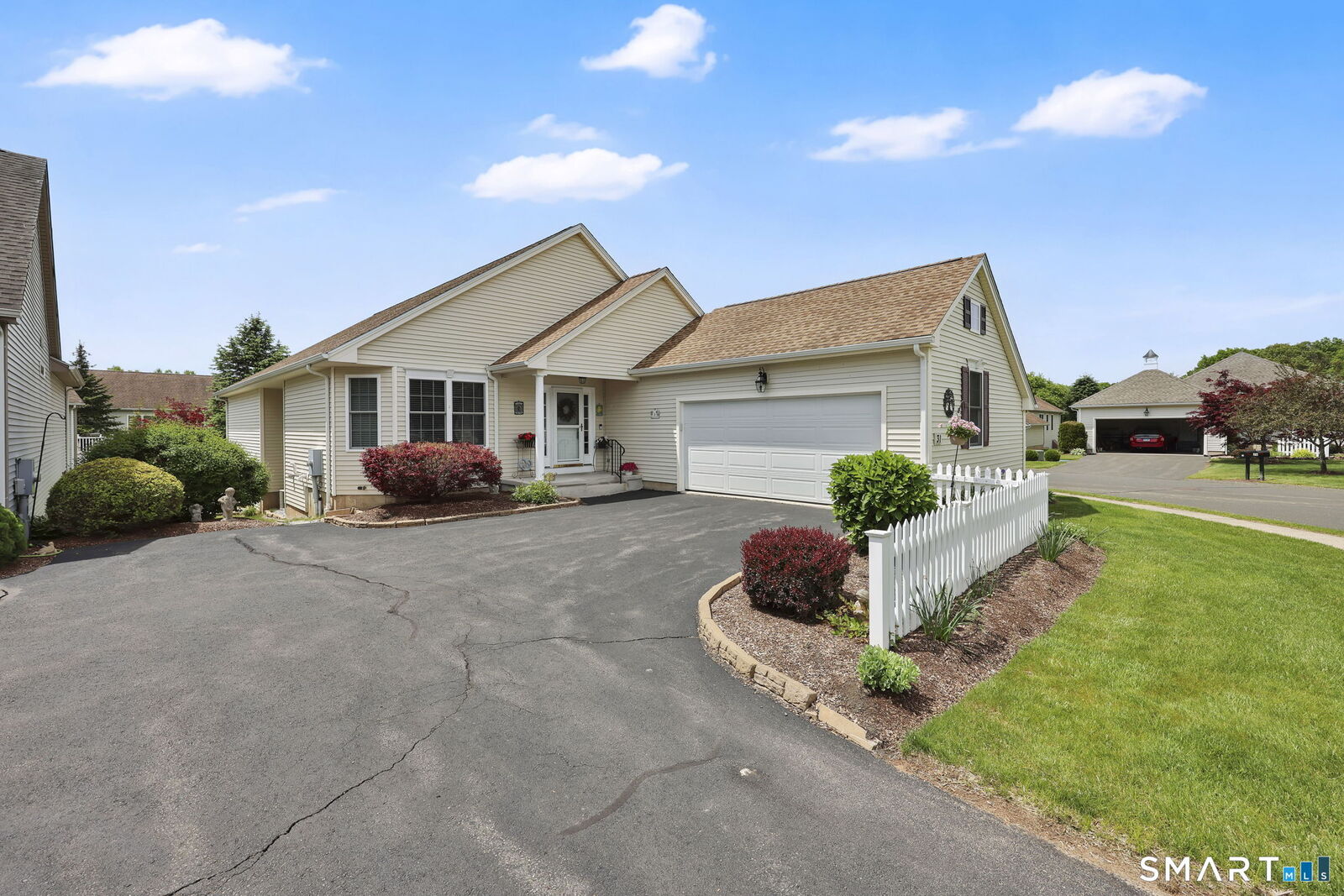 Property Photo: 31 Ross Way 31 CT 06096